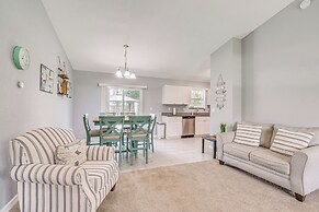 Walk to Rainbow River: Dunnellon Retreat