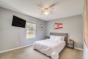 Walk to Rainbow River: Dunnellon Retreat