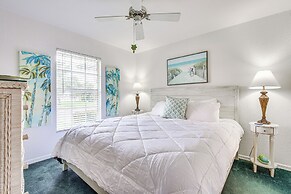 Lakefront Venice Home: 4 Mi to Manasota Key Beach!