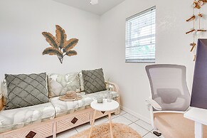 Lakefront Venice Home: 4 Mi to Manasota Key Beach!