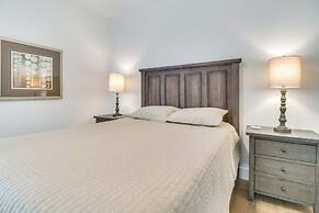 Flippin Vacation Rental: Walk to White River!