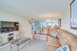 Breezy Orange Beach Condo w/ Balcony + Water View!