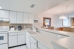 Breezy Orange Beach Condo w/ Balcony + Water View!