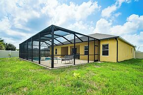 4 Mi to Golf: Gem w/ Pool & Lanai in Cape Coral