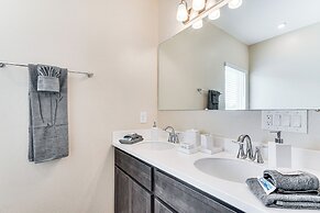 4 Mi to Golf: Gem w/ Pool & Lanai in Cape Coral