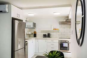 Riches Serendipity Home with Parking