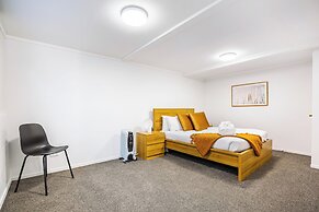 Riches Serendipity Home with Parking