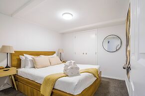 Riches Serendipity Home with Parking