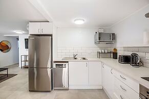 Riches Serendipity Home with Parking