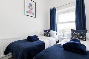 Two bed Apartment With Sea Views in Bognor Regis