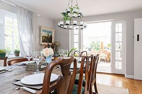 Enchanting 4BD Cottage Lodge Nr Eartham Wood