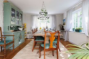 Enchanting 4BD Cottage Lodge Nr Eartham Wood