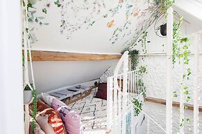 Enchanting 4BD Cottage Lodge Nr Eartham Wood