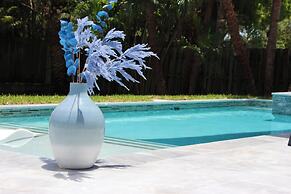 FoxStays Private Resort