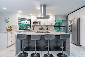 FoxStays Private Resort