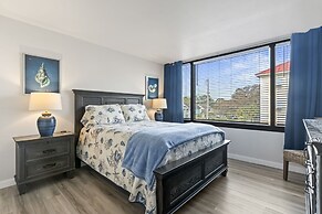 Coastal Getaway: Prime 3br Condo 1 Block To Beach 3 Bedroom Condo