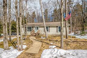 Your Perfect Blend Of Views, Hot Tub, And Fun! 3 Bedroom Home by RedAw