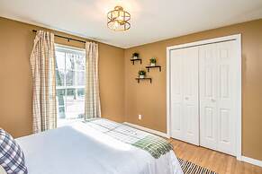 Your Perfect Blend Of Views, Hot Tub, And Fun! 3 Bedroom Home by RedAw