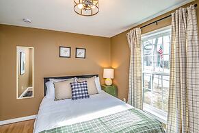 Your Perfect Blend Of Views, Hot Tub, And Fun! 3 Bedroom Home by RedAw