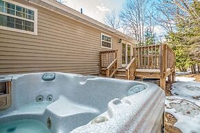 Your Perfect Blend Of Views, Hot Tub, And Fun! 3 Bedroom Home by RedAw