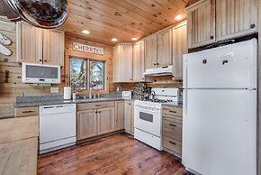 Straight From The Heart 3 Bedroom Cabin by RedAwning
