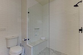 Rooftop Deck w/ City Views!