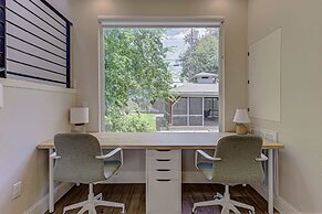 Rooftop Deck w/ City Views!