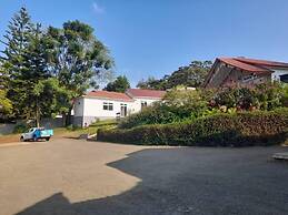 BOULEVARD INN MT MERU