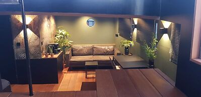 B&B Euphrate Houseboat