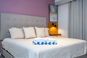 Stylish 2-br Apt Sleeps 7 Near Disney Magic