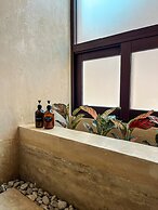 Oasis en la selva con piscina priva