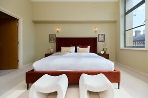 The Spitalfields Beauty - Bright 2bdr Flat
