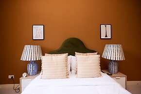 The Spitalfields Beauty - Bright 2bdr Flat