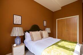 The Spitalfields Beauty - Bright 2bdr Flat