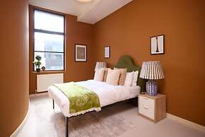 The Spitalfields Beauty - Bright 2bdr Flat
