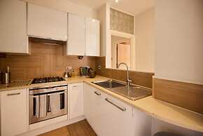 The Spitalfields Beauty - Bright 2bdr Flat