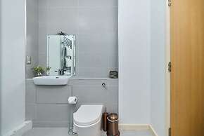 The Spitalfields Beauty - Bright 2bdr Flat