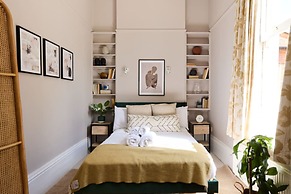 The West Hill Place - Dazzling 2bdr Flat