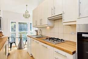 The West Hill Place - Dazzling 2bdr Flat