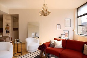 The Spitalfields Beauty - Bright 2bdr Flat