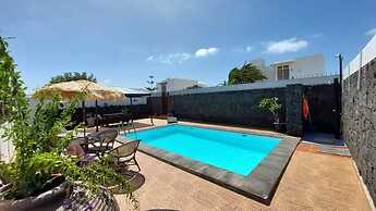 Boutique Boho Glam Villa With Private Pool