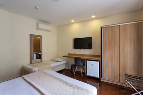 HOTEL AMALIA