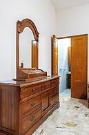 Spacious Cuernavaca House Pool Grill