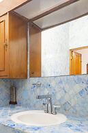 Spacious Cuernavaca House Pool Grill