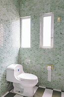 Spacious Cuernavaca House Pool Grill