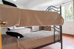 Spacious Cuernavaca House Pool Grill