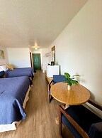 Beachcomber of Mackinaw