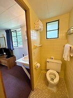 Beachcomber of Mackinaw