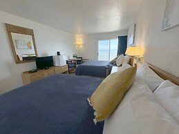 Beachcomber of Mackinaw