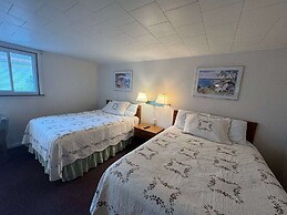 Beachcomber of Mackinaw